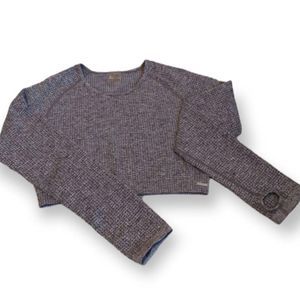 Echt Women's Sensory Seamless Long Sleeve Athletic Crop in Charcoal | L